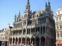  第一天： 阿姆斯特丹 - 布鲁塞尔 - 巴黎（437 公里） 