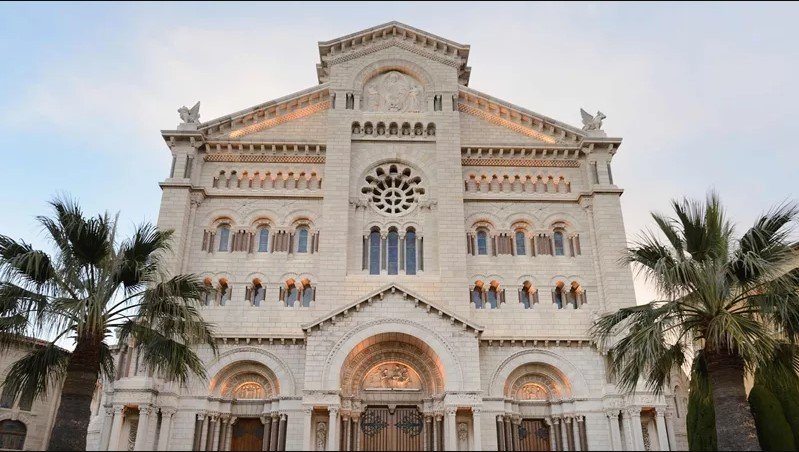 第 16 天  享受比萨、摩纳哥和法国里维埃拉  佛罗伦萨  比萨  摩纳哥城  法国里维埃拉